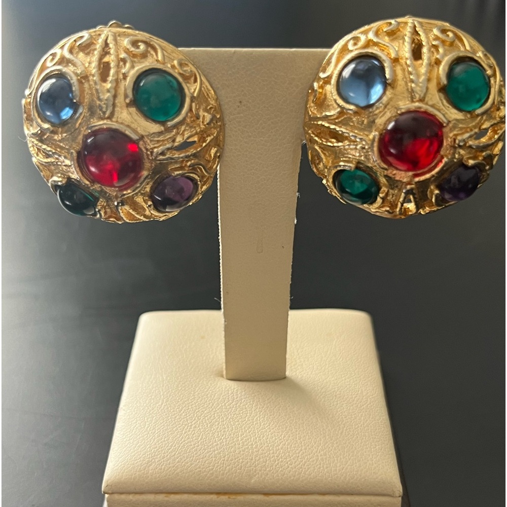Colored stone clip on earrings - Picture 1 of 4